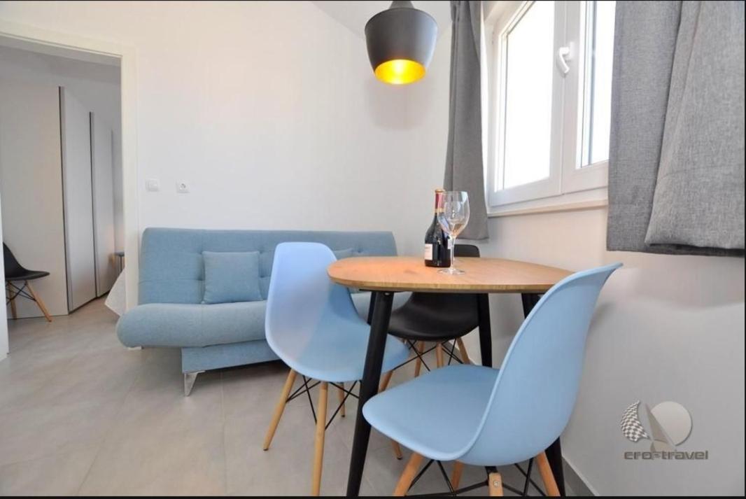 Apartmani Miranda ドラスニセ エクステリア 写真