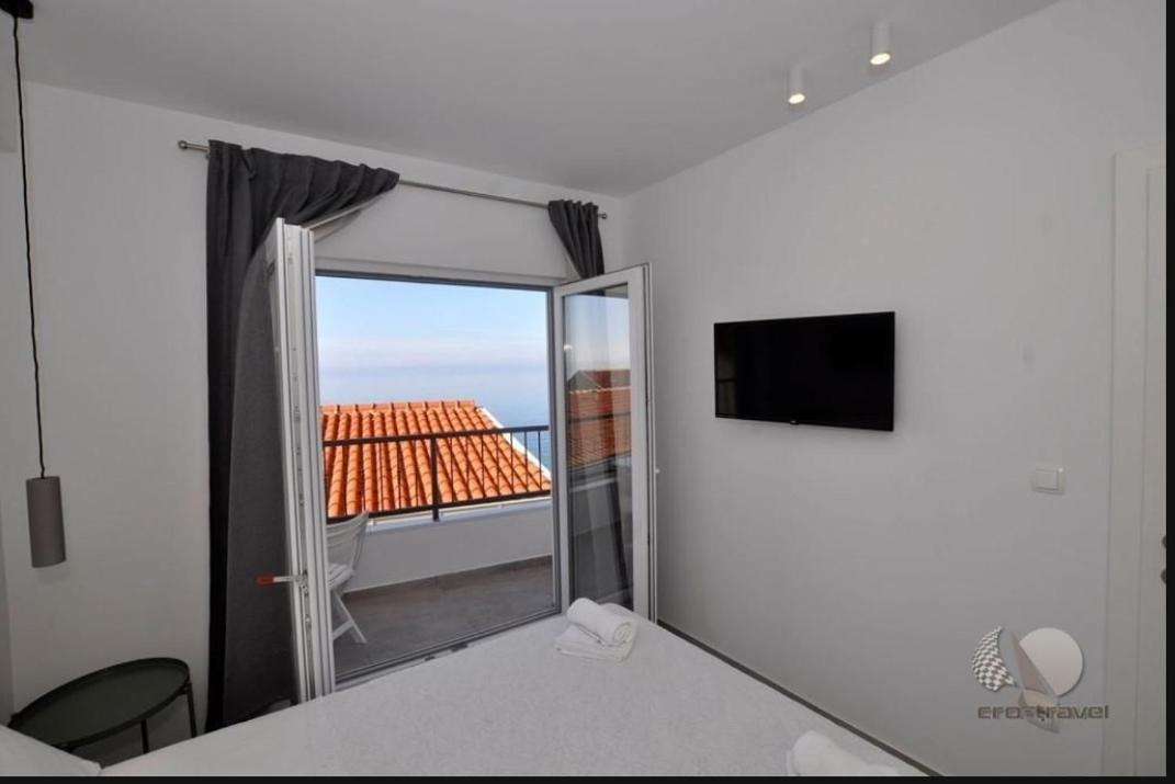 Apartmani Miranda ドラスニセ エクステリア 写真