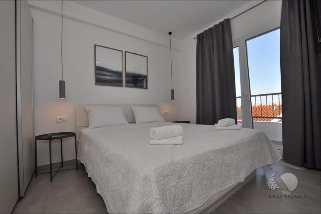 Apartmani Miranda ドラスニセ エクステリア 写真